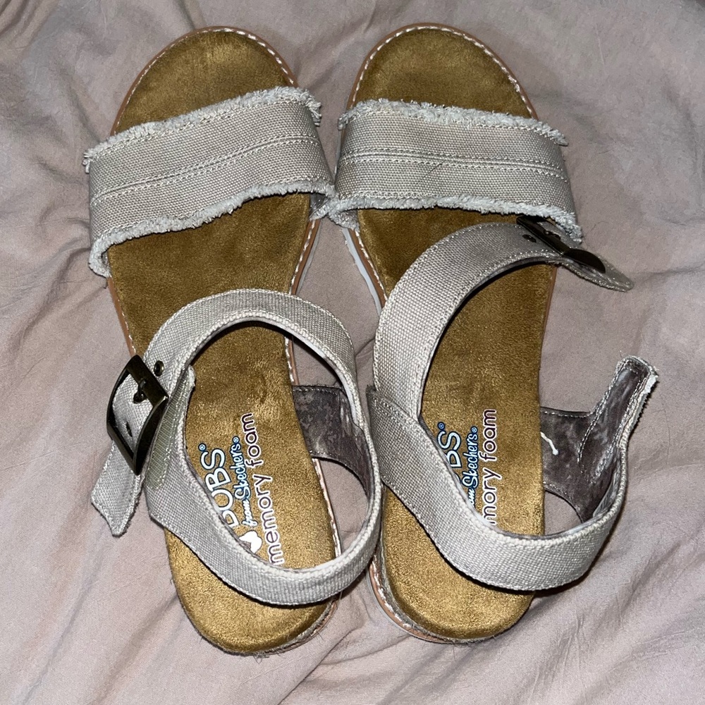 women’s sandals